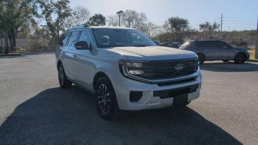 Space Silver 2025 Ford Expedition Platinum