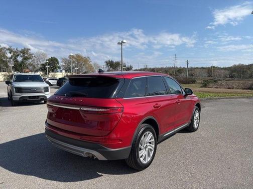 2025 Lincoln Corsair Premiere