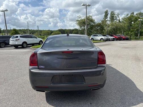 2023 Chrysler 300 Touring