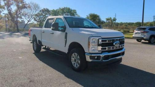 Oxford White 2024 Ford F-250 XLT