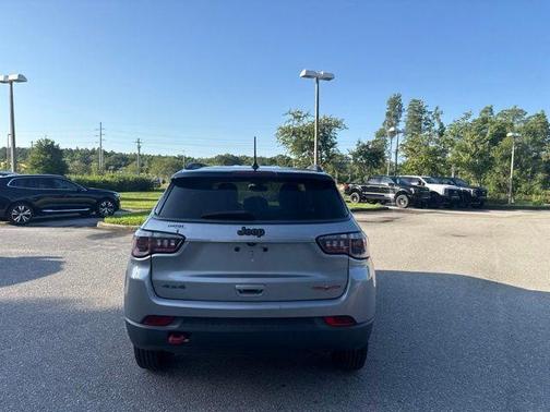 Billet Silver Metallic Clearcoat 2019 Jeep Compass Trailhawk