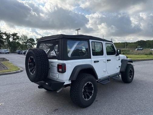 2022 Jeep Wrangler Unlimited Sport