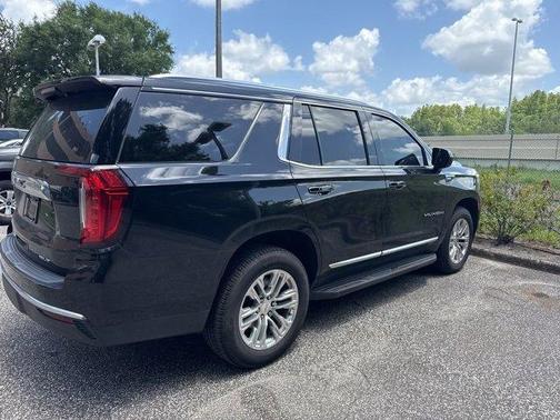 2021 GMC Yukon SLT