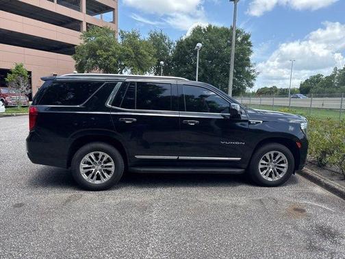 2021 GMC Yukon SLT