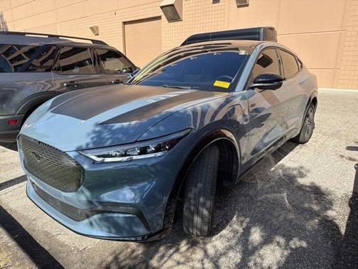 2023 Ford Mustang Mach-E California Route 1