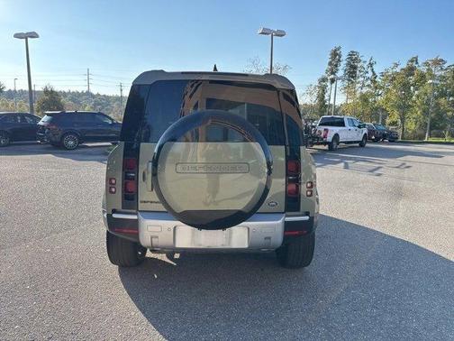 2023 Land Rover Defender S