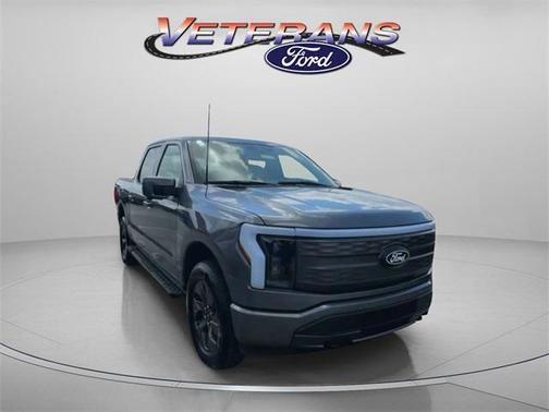 2025 Ford F-150 Lightning LARIAT
