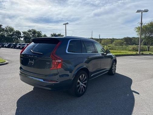 2025 Volvo XC90 B5 Core