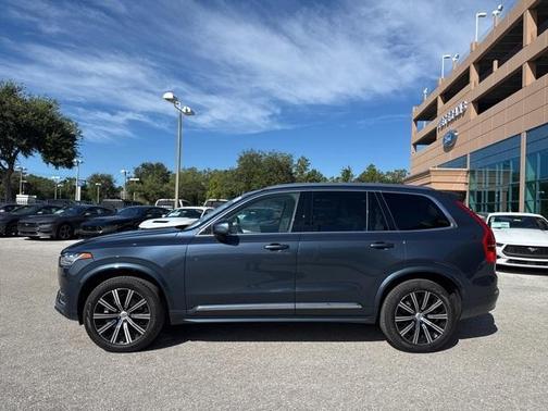 2025 Volvo XC90 B5 Core