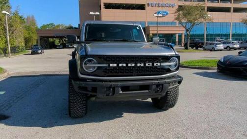 Iconic Silver Metallic 2024 Ford Bronco Wildtrak