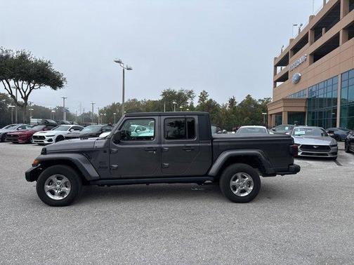 2021 Jeep Gladiator Sport