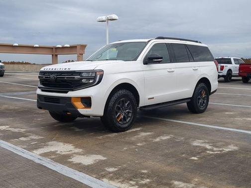 Star White 2026 Ford Expedition Tremor