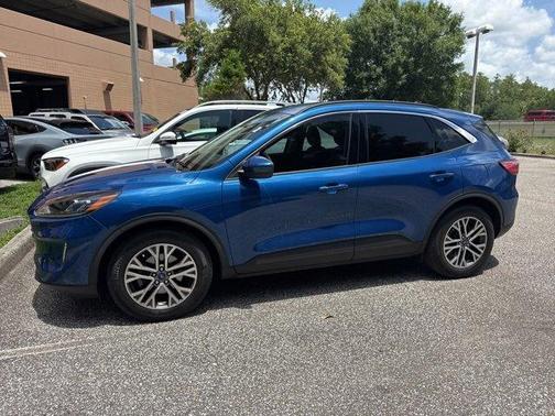 2022 Ford Escape SEL