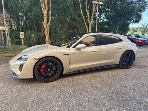 2024 Porsche Taycan Cross Turismo GTS
