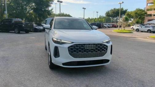Glacier White Metallic 2025 Audi Q5 2.0T quattro Premium