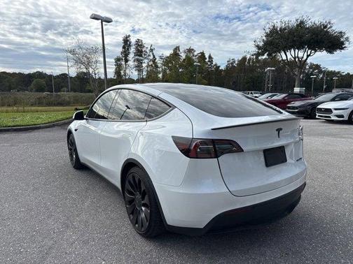 2023 Tesla Model Y Performance