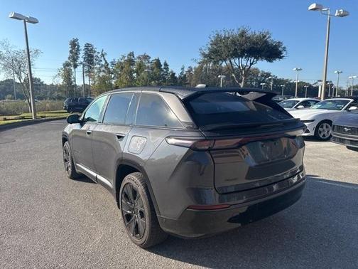 2025 Jeep Wagoneer S Launch Edition