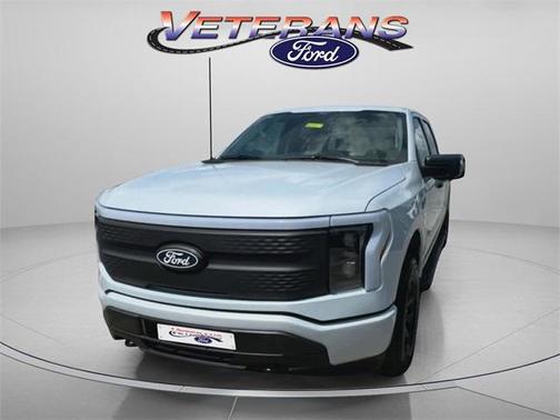 2025 Ford F-150 Lightning XLT