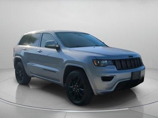 Billet Silver Metallic Clearcoat 2021 Jeep Grand Cherokee Laredo X