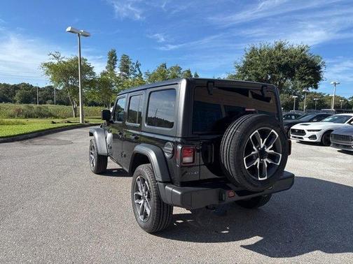 2025 Jeep Wrangler 4xe Sport
