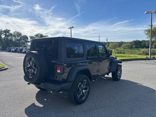 2025 Jeep Wrangler 4xe Sport