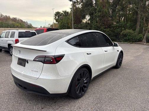 2024 Tesla Model Y Performance