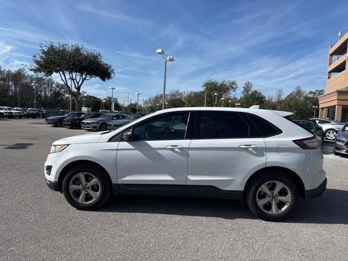 2018 Ford Edge SE