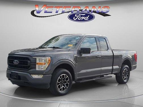 Lead Foot 2021 Ford F-150 XLT