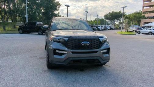 Carbonized Gray Metallic 2023 Ford Explorer ST-Line