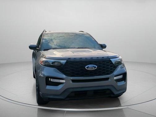 Carbonized Gray Metallic 2023 Ford Explorer ST-Line