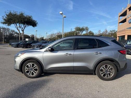 2021 Ford Escape SEL