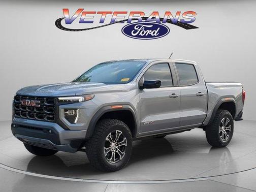 Sterling 2023 GMC Canyon AT4