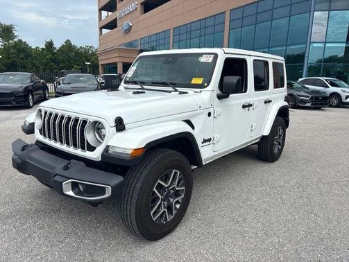 Bright White Clearcoat 2025 Jeep Wrangler Sahara