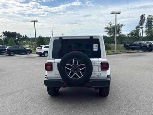 Bright White Clearcoat 2025 Jeep Wrangler Sahara