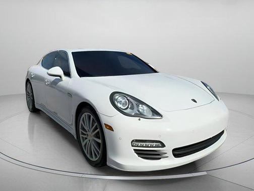 2010 Porsche Panamera 4S