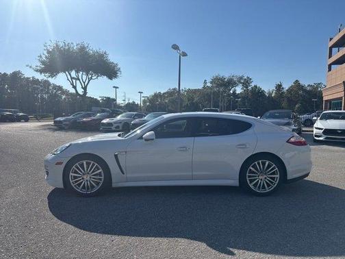 2010 Porsche Panamera 4S