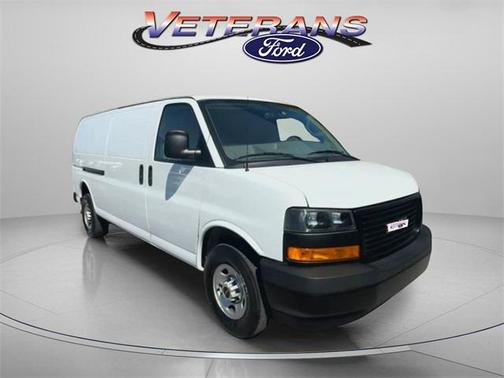 2023 GMC Savana 2500 Work Van