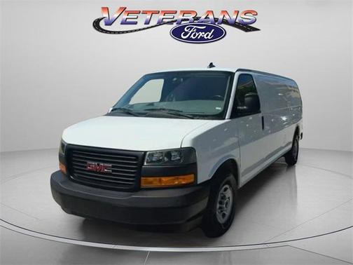 2023 GMC Savana 2500 Work Van