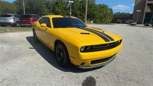 2017 Dodge Challenger SXT