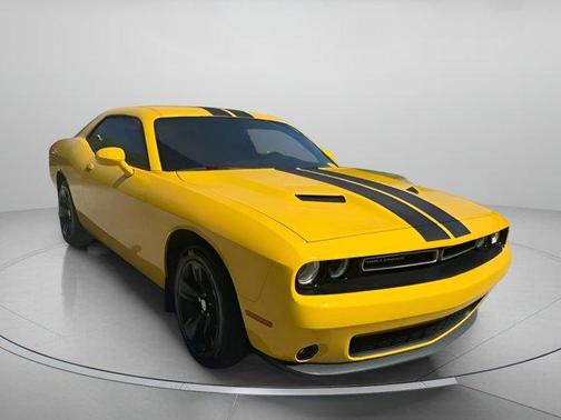 2017 Dodge Challenger SXT