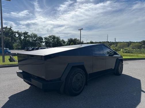 2025 Tesla Cybertruck Base