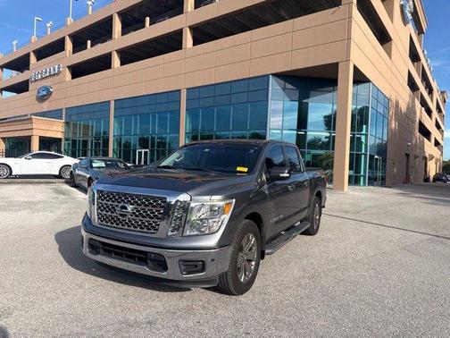Gun Metallic 2018 Nissan Titan SV