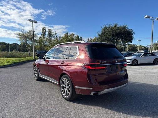 2025 BMW X7 xDrive40i