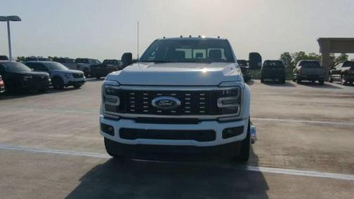 Star White 2026 Ford F-450 Platinum