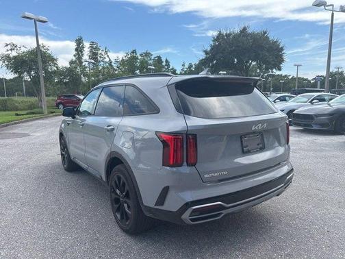 2023 Kia Sorento SX