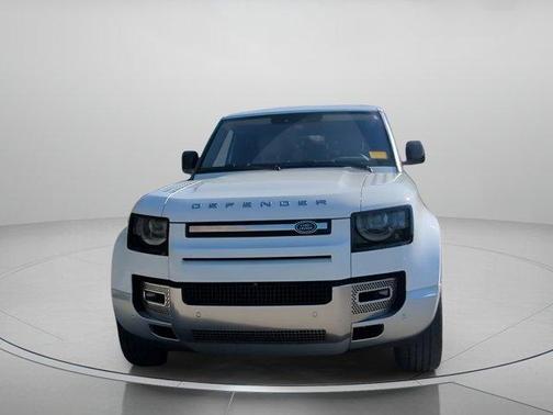 2022 Land Rover Defender 110 SE