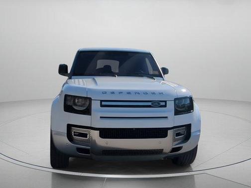 2022 Land Rover Defender 110 SE