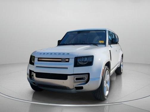 2022 Land Rover Defender 110 SE