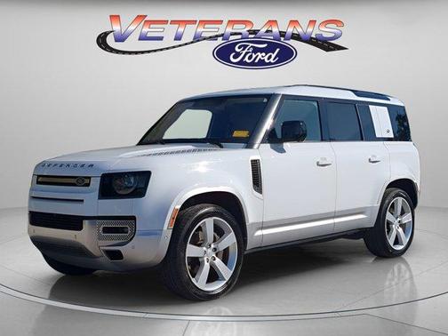 2022 Land Rover Defender 110 SE