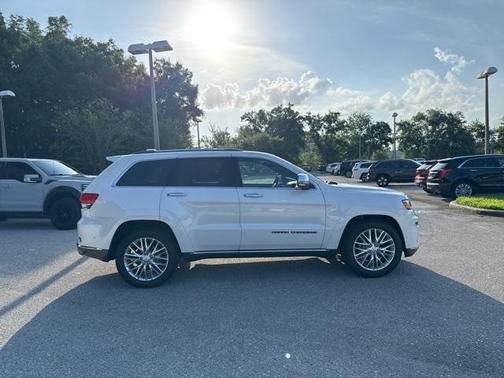 2018 Jeep Grand Cherokee Summit